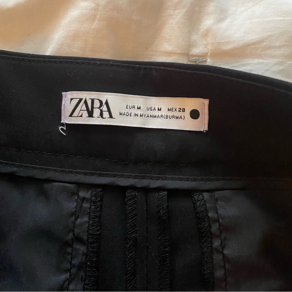 Zara Black Tailored Women's Shorts - Picture 3 of 4